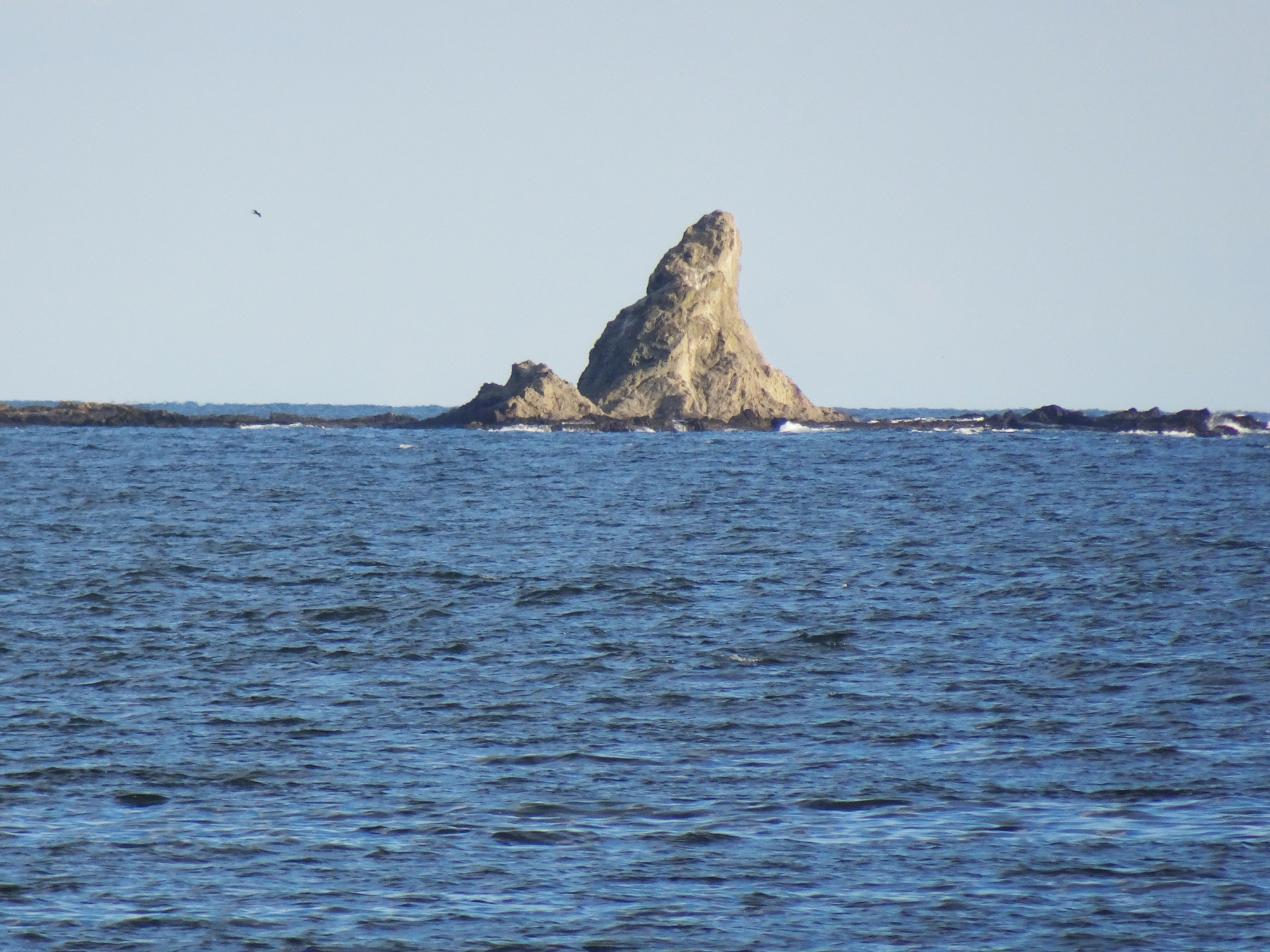 烏帽子岩