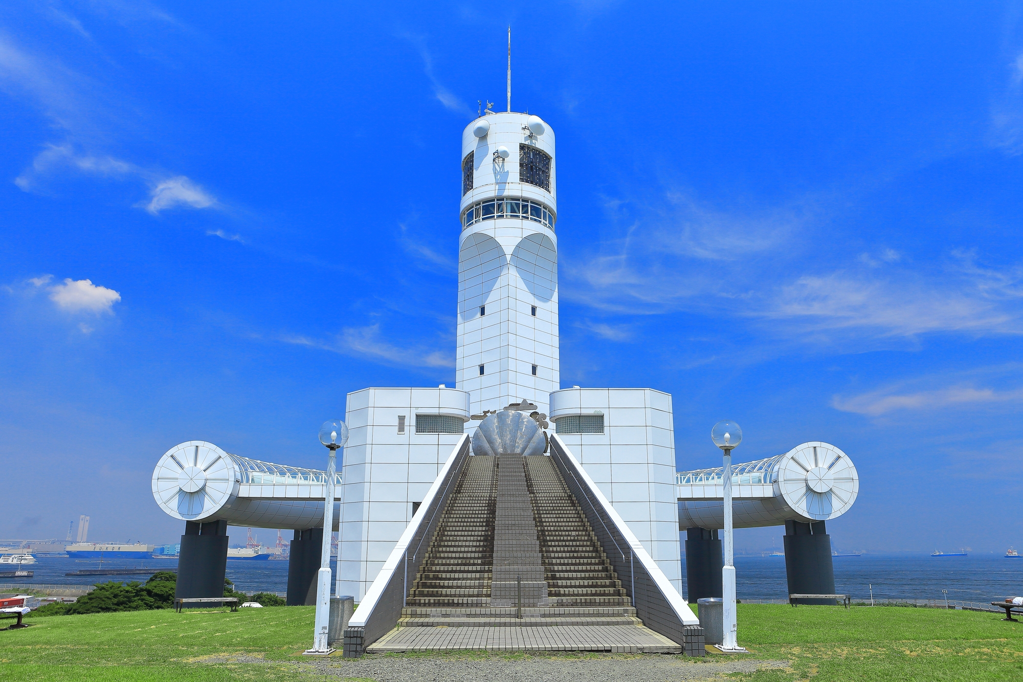横浜港シンボルタワー